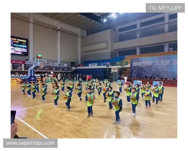 爱游戏体育app下载助力青少年健康成长，推动校园体育全面发展